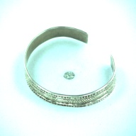 幅：7.4 (cm)×奥行：6.3 (cm)×高さ：1.2 (cm)／30 (g)，撮影・計測日：1997-02-26