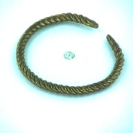 幅：8.2 (cm)×奥行：7.1 (cm)×高さ：0.6 (cm)／40 (g)，撮影・計測日：1997-02-17