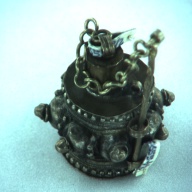 幅：4.0 (cm)×奥行：4.0 (cm)×高さ：4.6 (cm)／33 (g)，撮影・計測日：1997-04-14