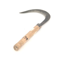 幅：16 (cm)×奥行：33 (cm)×高さ：2.8 (cm)／117 (g)，撮影・計測日：1997-06-19