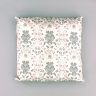 幅：75 (cm)×奥行：71 (cm)×高さ：16 (cm)／1.93 (kg)，撮影・計測日：2003-03-07