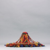幅：61 (cm)×奥行：57 (cm)×高さ：21 (cm)／706 (g)，撮影・計測日：2004-03-16