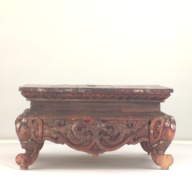 幅：61 (cm)×奥行：65 (cm)×高さ：30 (cm)／8.81 (kg)，撮影・計測日：1997-10-06