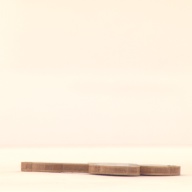 幅：5.1 (cm)×奥行：6.3 (cm)×高さ：0.4 (cm)／4 (g)，撮影・計測日：2002-08-27