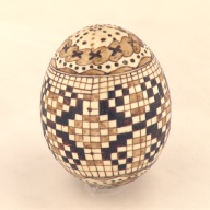 幅：4.9 (cm)×奥行：4.9 (cm)×高さ：6.6 (cm)／9 (g)，撮影・計測日：2002-09-09