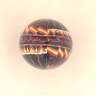 幅：4.6 (cm)×奥行：4.6 (cm)×高さ：7.1 (cm)／7 (g)，撮影・計測日：2002-09-17