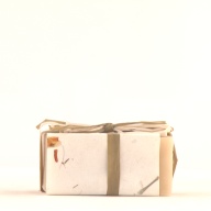 幅：6.5 (cm)×奥行：5.4 (cm)×高さ：3.7 (cm)／83 (g)，撮影・計測日：2000-12-12