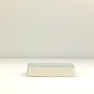 幅：15 (cm)×奥行：23 (cm)×高さ：3.2 (cm)／730 (g)，撮影・計測日：2001-01-05