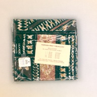 幅：27 (cm)×奥行：25 (cm)×高さ：3.4 (cm)／536 (g)，撮影・計測日：2000-12-21