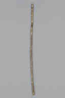幅：2.4 (cm)×厚み：2.0 (cm)×長さ：103 (cm)／295 (g)，撮影・計測日：2012-03-02