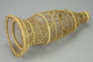 幅：47 (cm)×奥行：20 (cm)×高さ：18 (cm)／223 (g)，撮影・計測日：2014-05-26