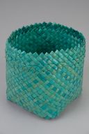 幅：14 (cm)×奥行：13 (cm)×高さ：14 (cm)／38 (g)，撮影・計測日：2014-05-27